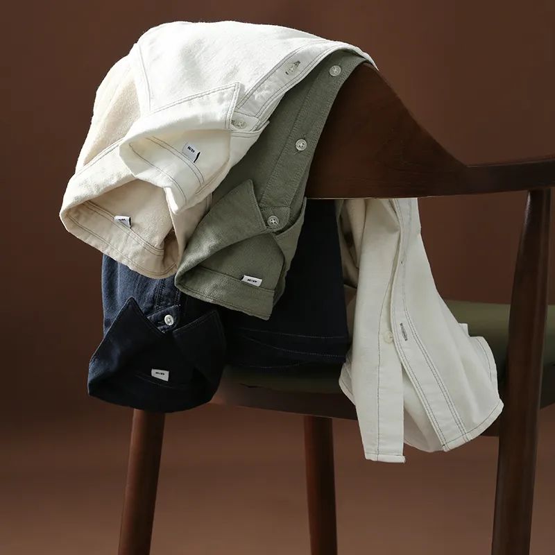Fashionable simple plain pocket short sleeve shirt