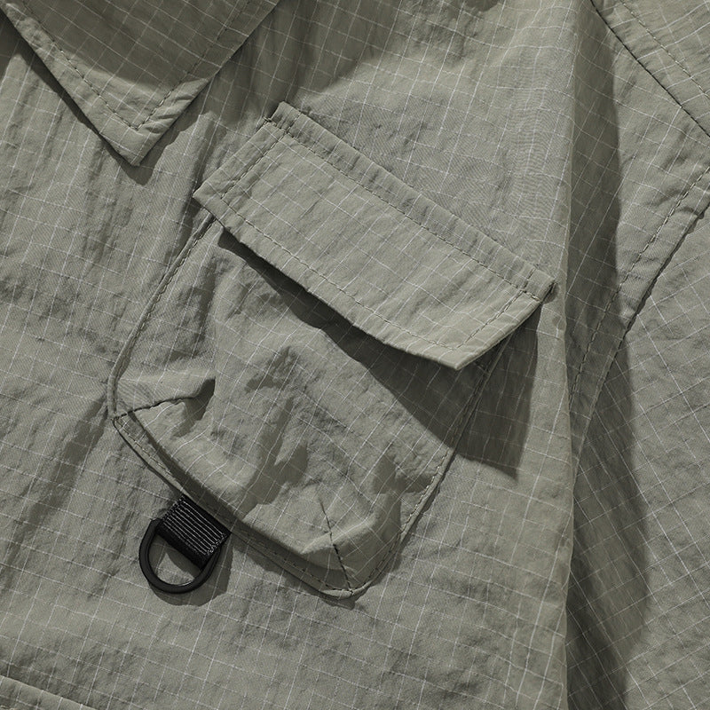 Functional work shirt with large pockets