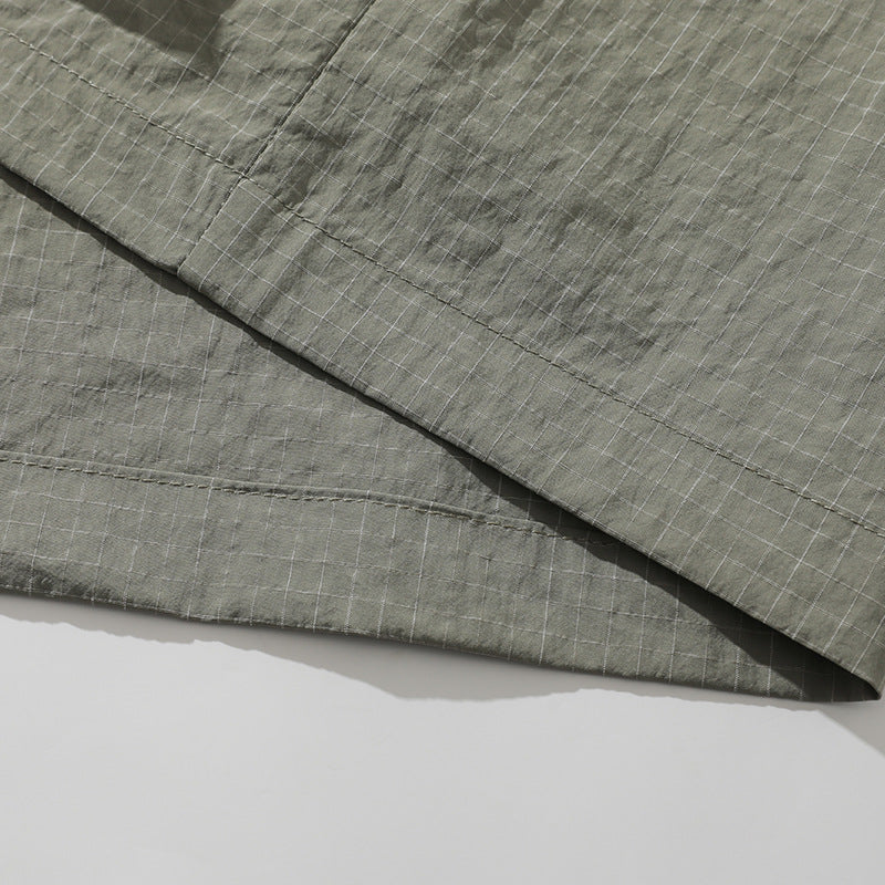 Functional work shirt with large pockets