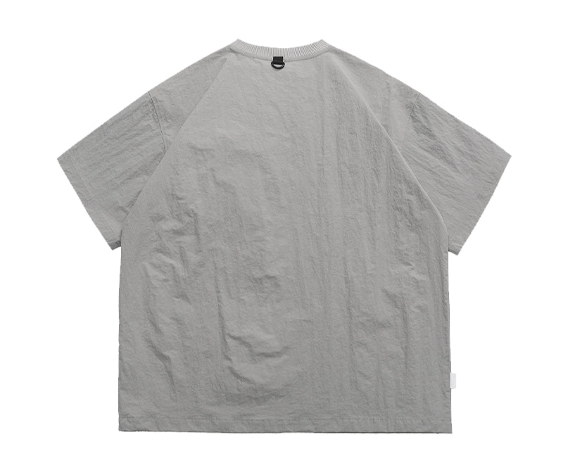 Lightweight, water-repellent, 3D pocket functional T-shirt
