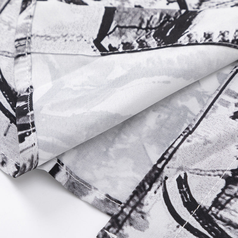 Black and white graffiti print short-sleeved shirt