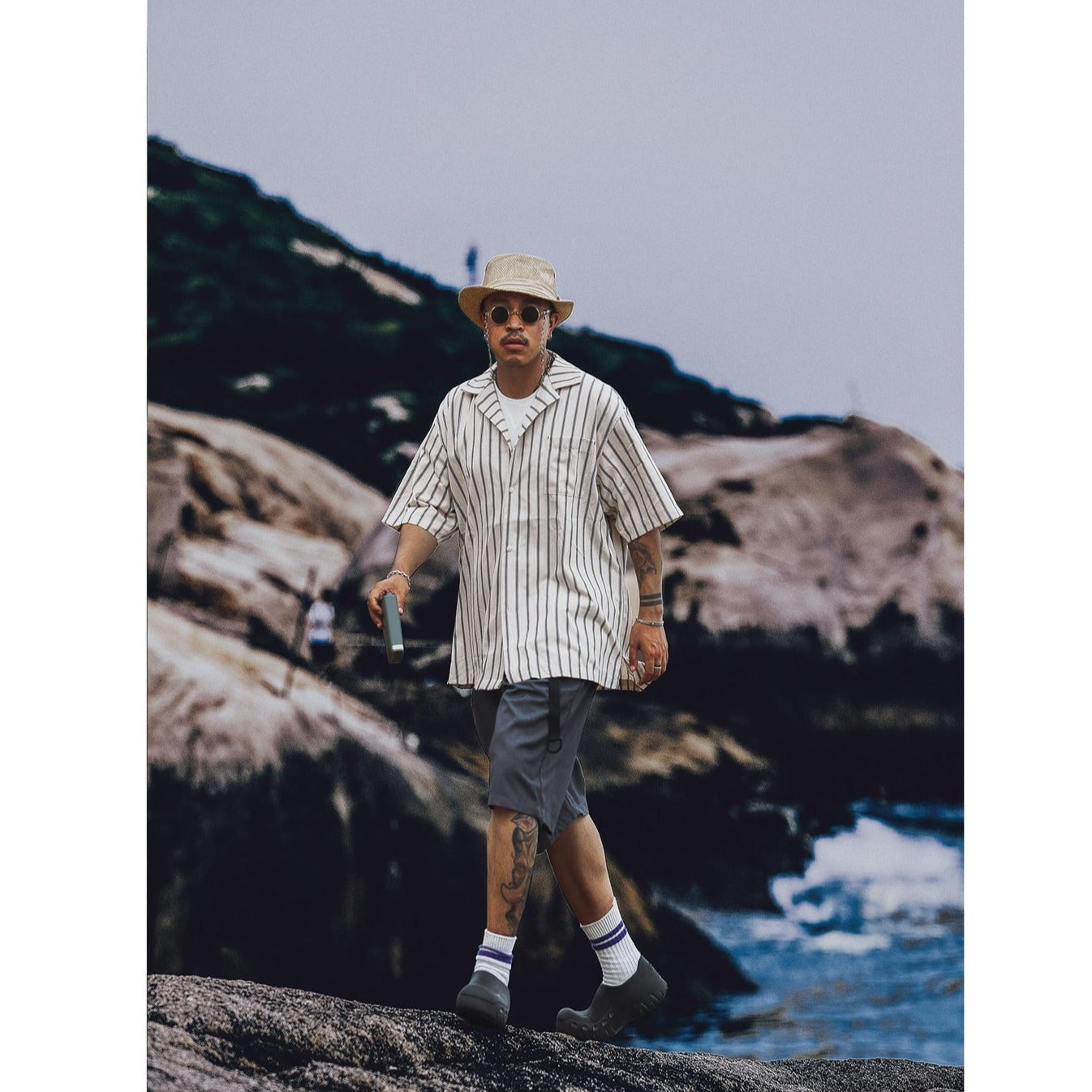 Open collar striped short-sleeved work shirt