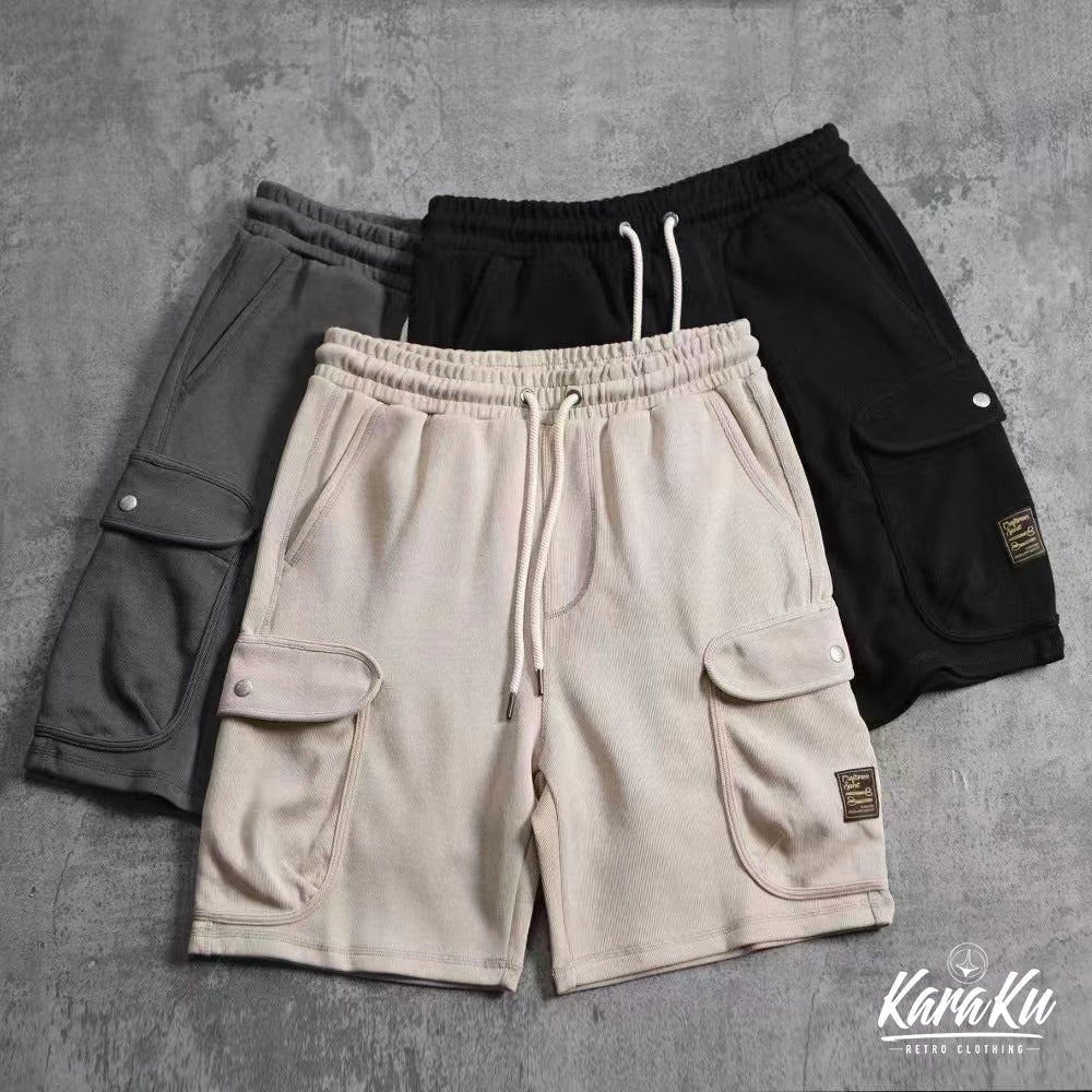 Multi-pocket knit shorts