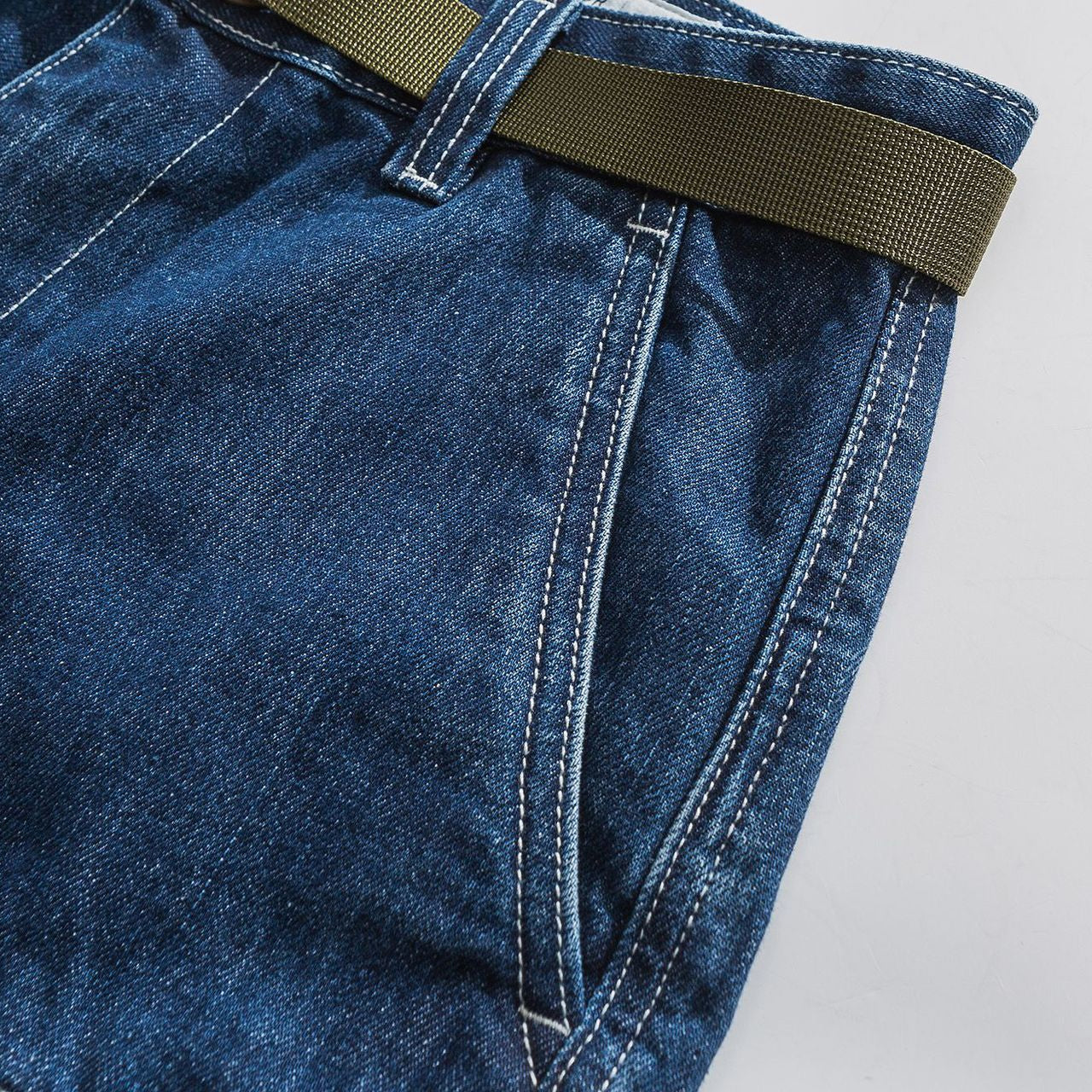 Belted check pocket denim shorts