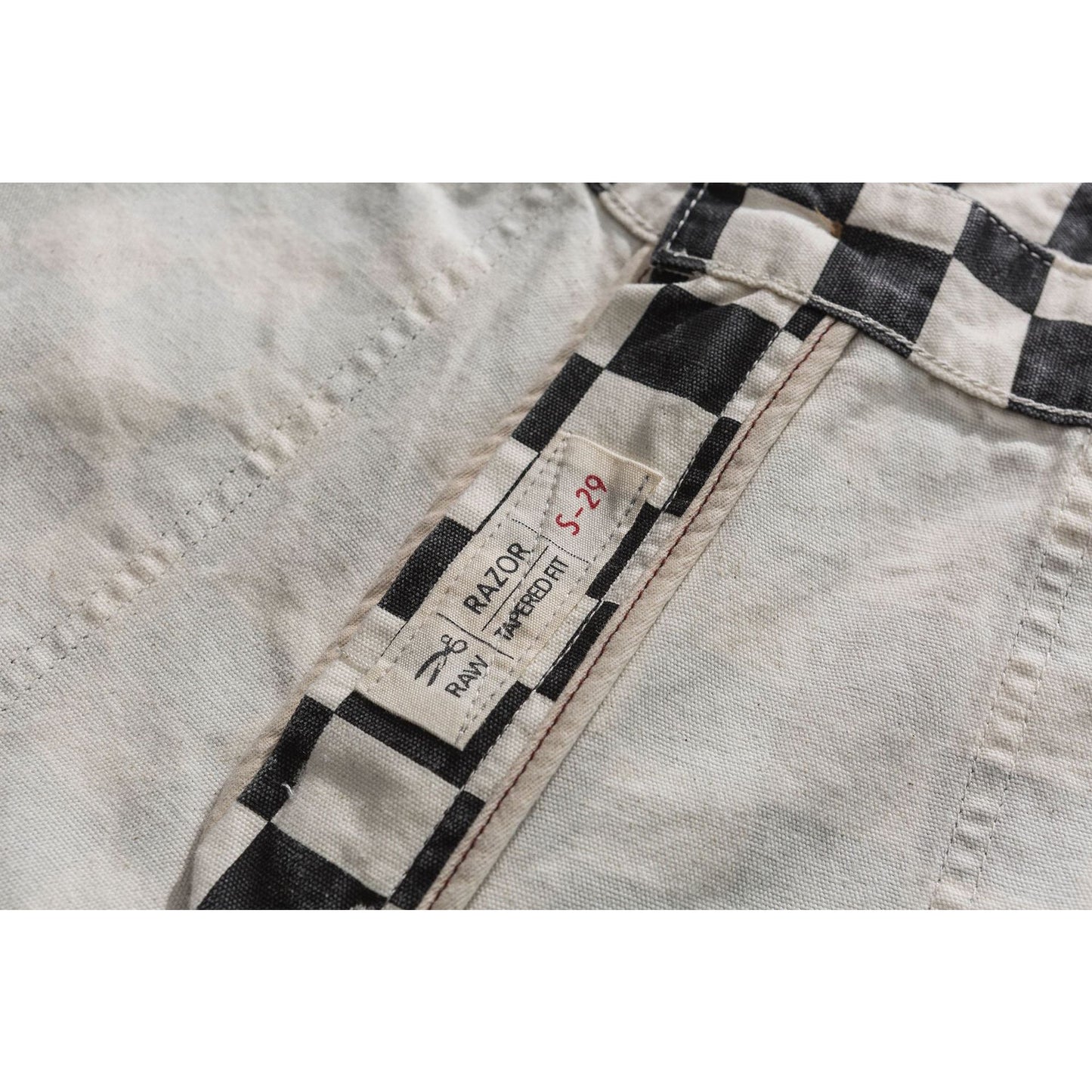 block check shorts