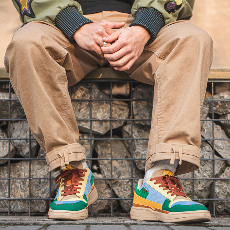 contrast sneakers
