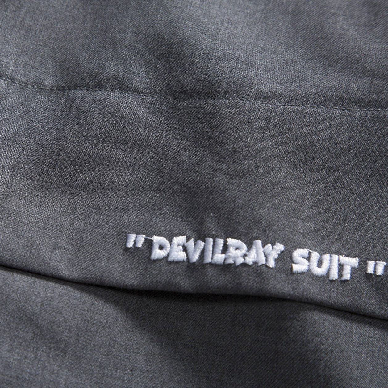 Retro embroidered plain gray long-sleeved shirt