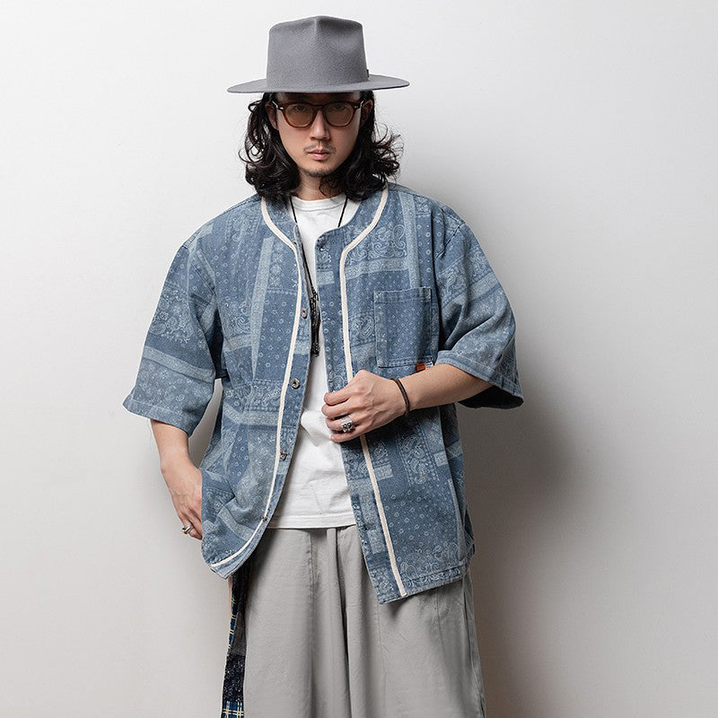 Paisley pattern baseball collar short sleeve denim shirt