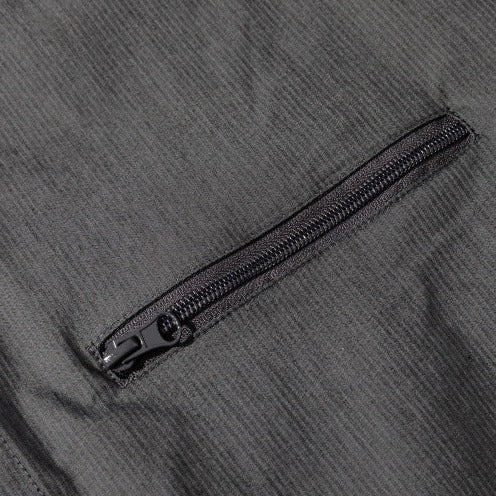 Unique no-collar plain short-sleeved shirt
