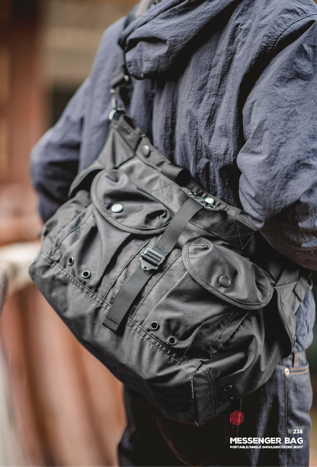 Messenger bag with multiple functional pockets