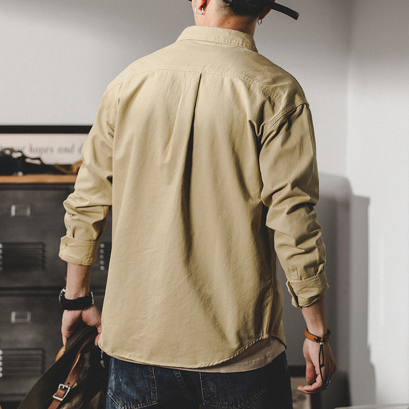 Retro long-sleeved shirt that's easy to match