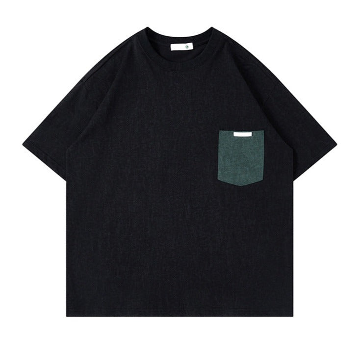 Simple short-sleeved T-shirt with color-coordinated pockets