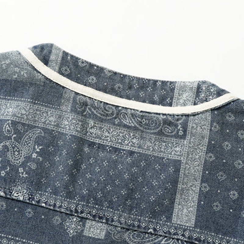 Paisley pattern baseball collar short sleeve denim shirt