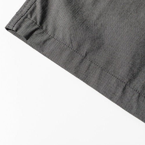 Unique no-collar plain short-sleeved shirt
