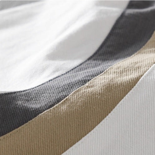 Fashionable retro long-sleeved shirt