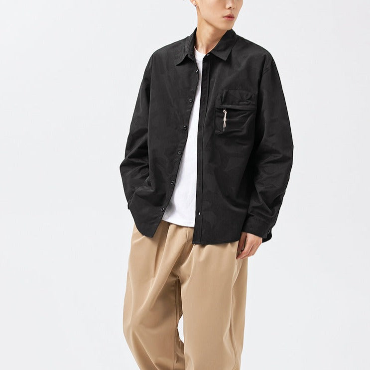 Camouflage work shirt with three-dimensional pocket