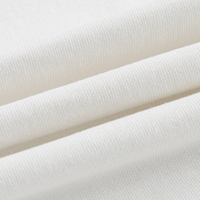 Color-coordinated short-sleeved T-shirt with pocket