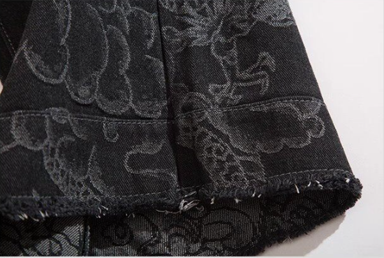 龍柄刺繍いりストレートデニムパンツ