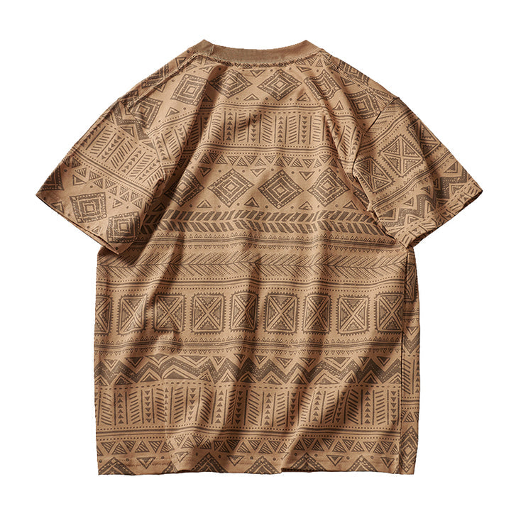 エスニック調　幾何学総柄プリントTシャツ