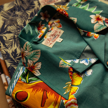 BLUE HAWAII　アロハシャツ