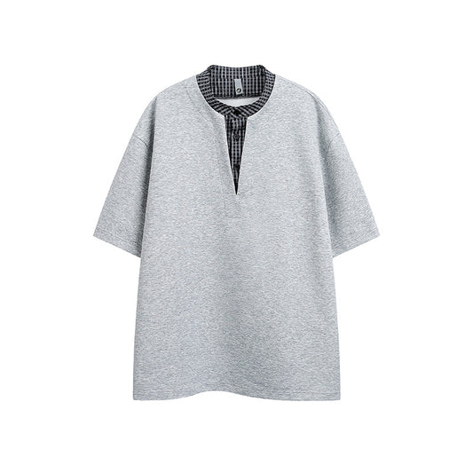 フェイクレイヤード仕様　チャック柄スタンドカラーシャツ＆VネックTシャツ